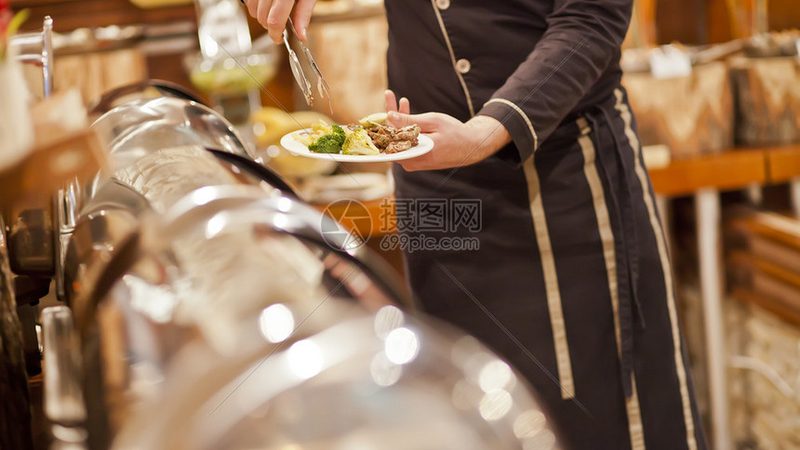 揭秘零食批发一手货源代理：条件与注意事项